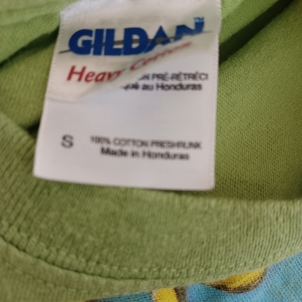 VINTAGE Tee Spend Awhile On The Nile Graphic Tee In Size Small By Gildan. - Picture 4 of 4